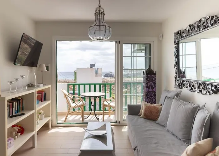 Junto Al Mar En Abrigos Los Abrigos